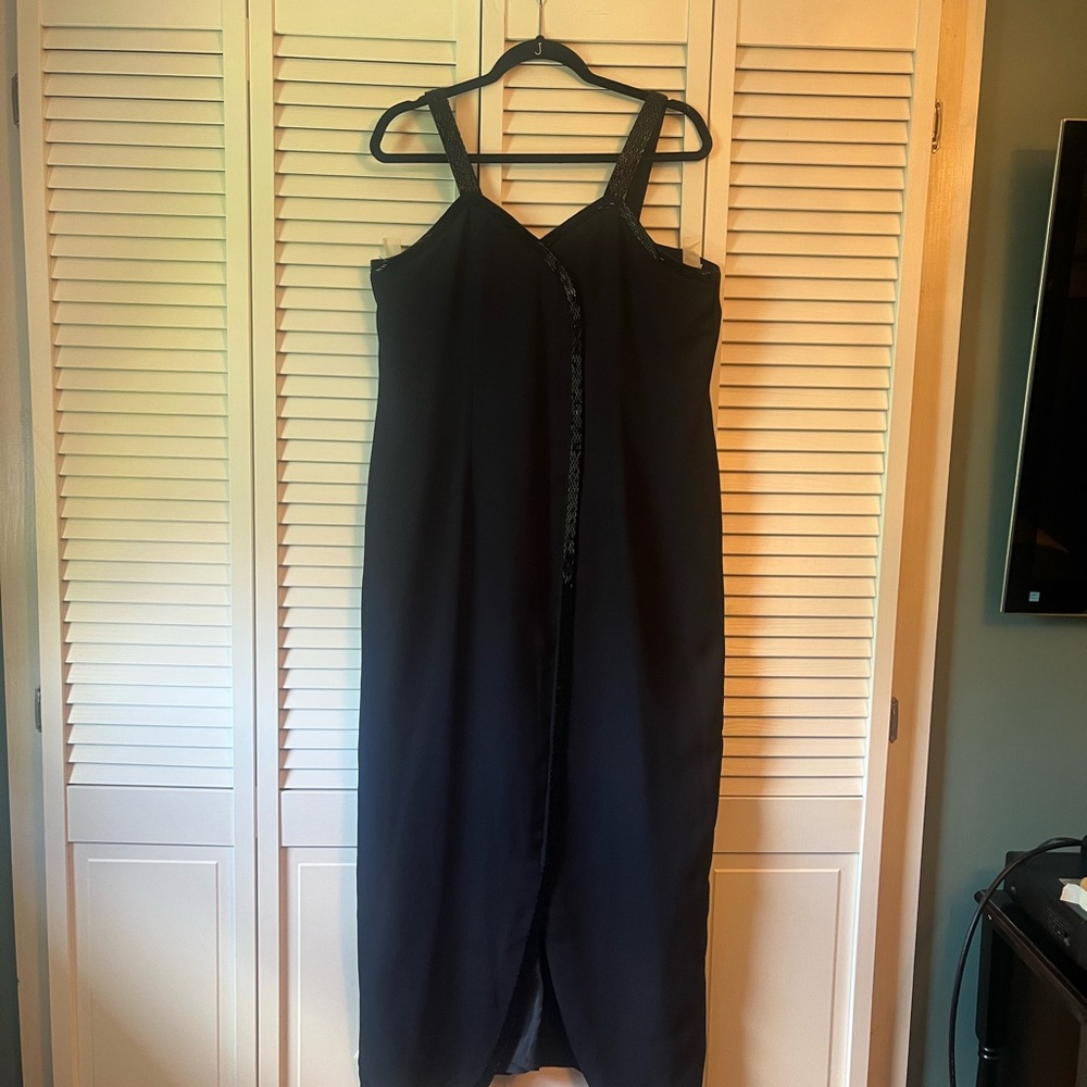 Anne Klein Elegant Black Midi Dress